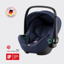 Britax Römer, Cadeira Auto Baby Safe 3 i-Size na côr Indigo Blue. Britax Römer, Baby Safe 3 i-Size Car Seat in Indigo Blue color.