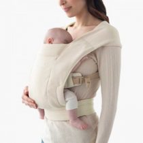 ergobaby_mochila_portabebe_embrace_creme_1.jpg