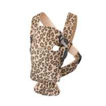 babybjorn_porta_bebe_mini_algodao_bege_leopardo001.jpg