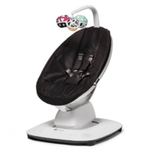 Este produto é da marca 4moms e é da cor cinzenta. É um baloiço Mamaroo que ajuda a acalmar e divertir o bebé, com movimentos suaves e sons relaxantes.