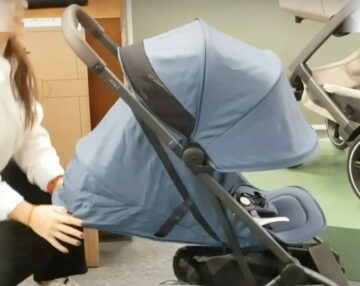 Carrinho de bebé ultra compacto Joolz Aer+ deita completamente