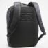 Mochila Minimeis The Backpack G5 na cor preta, com um design moderno e detalhes texturizados.