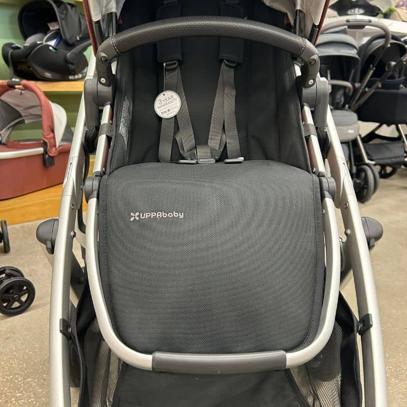 UPPAbaby Carrinho de Passeio Vista V2 Duo – Lucy (Chassis em Alumínio) (4)