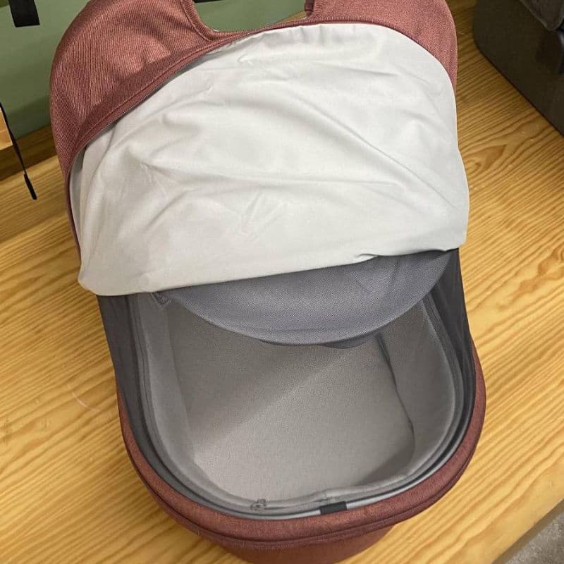 UPPAbaby Carrinho de Passeio Vista V2 Duo – Lucy (Chassis em Alumínio) (7)
