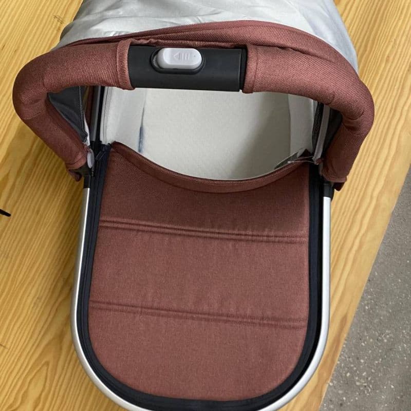 UPPAbaby Carrinho de Passeio Vista V2 Duo – Lucy (Chassis em Alumínio) (9)