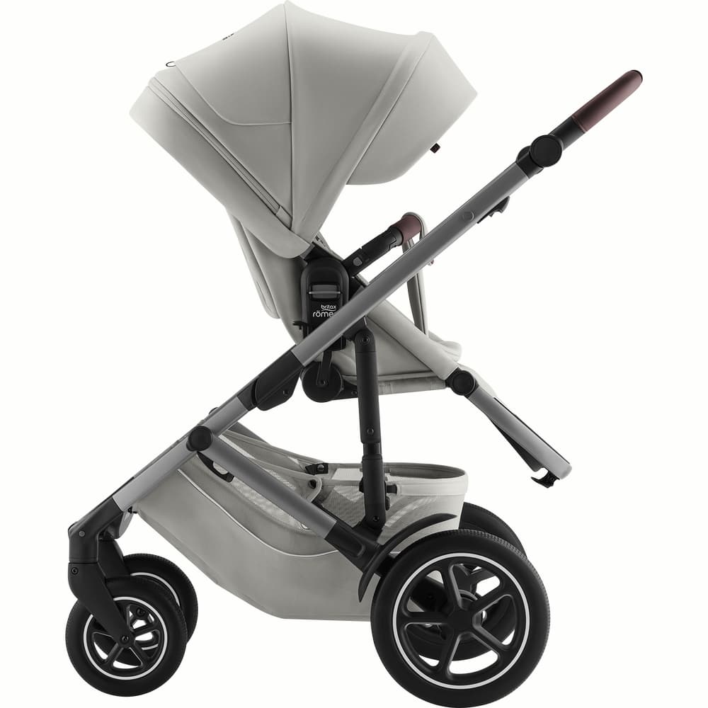09_Britax_Romer_SMILE_5Z_LinenGrey_CalmGrey_BrownHandle_01_RWF