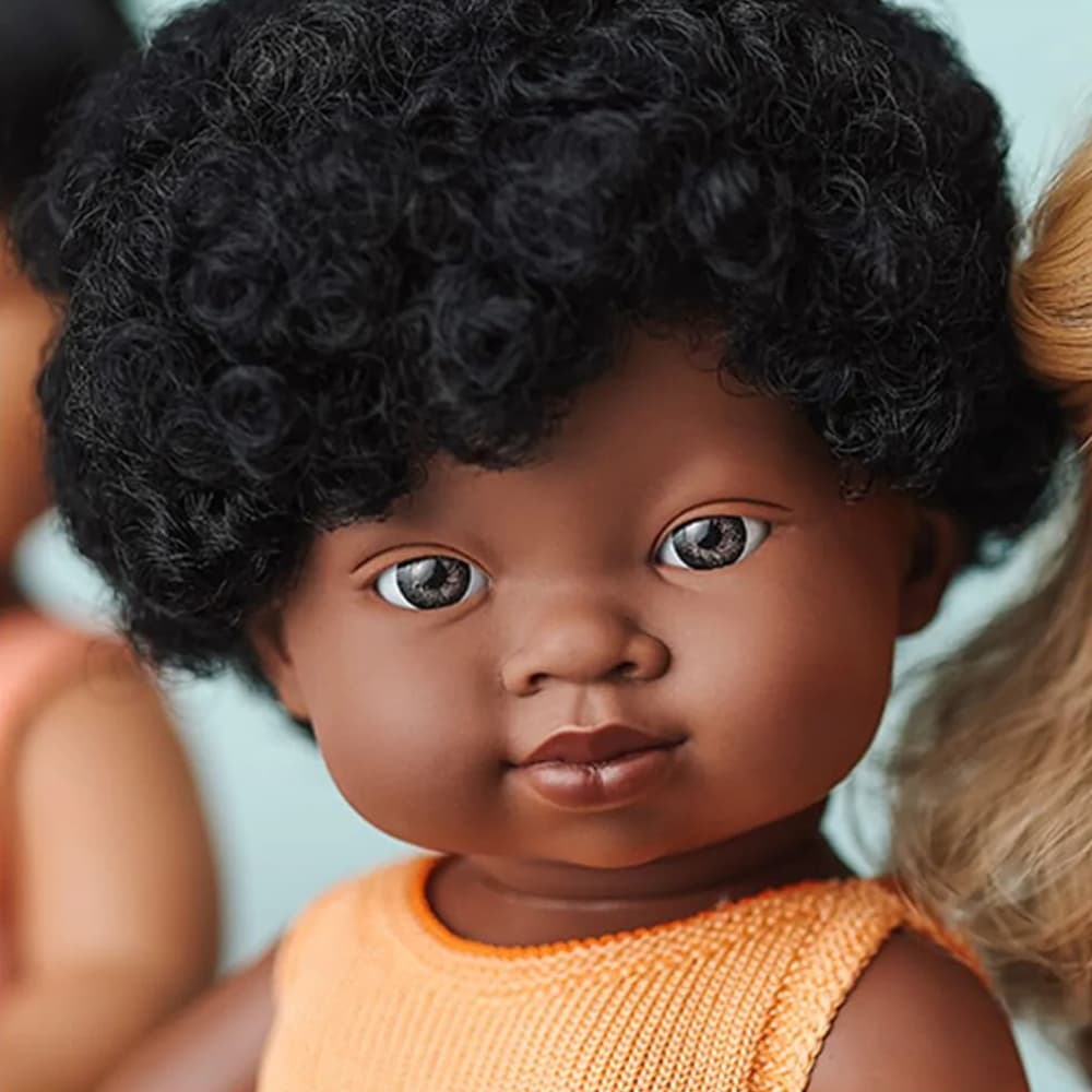 Boneca Africana 38 cm My Friends & Me da Miniland – Dos 10 meses aos 6 anos_3
