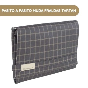 Pasito a Pasito Muda Fraldas Tartan