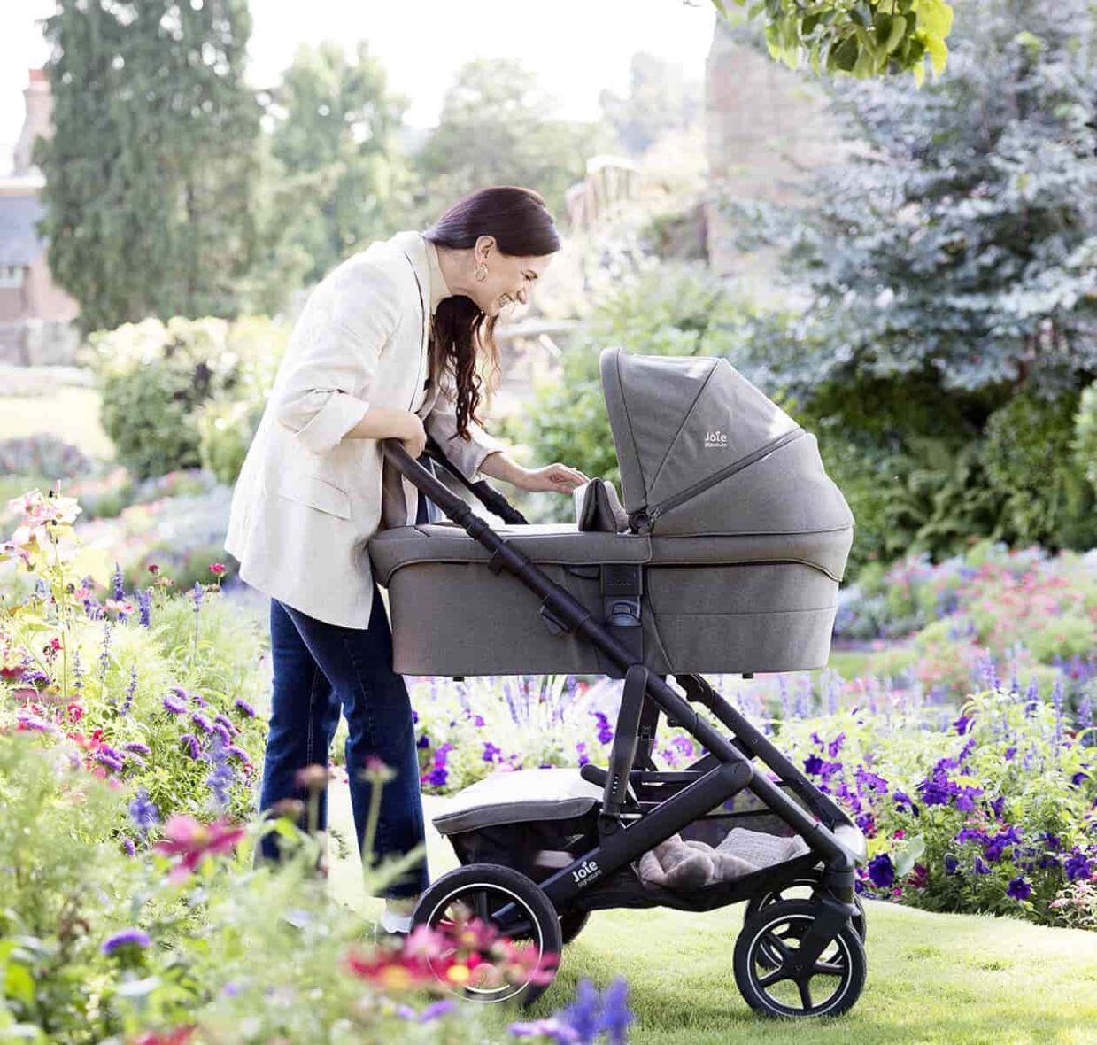 02_-_joie-baby-amp-8491_cc_hr_1_-2