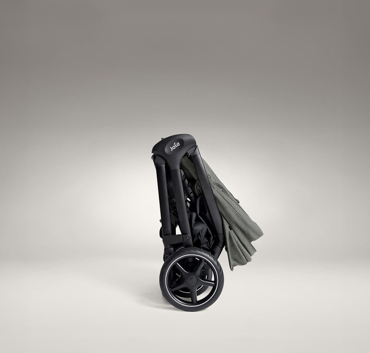 13_-_s1606caevg000_finiti_evergreen_037_cs_cc_hr-2