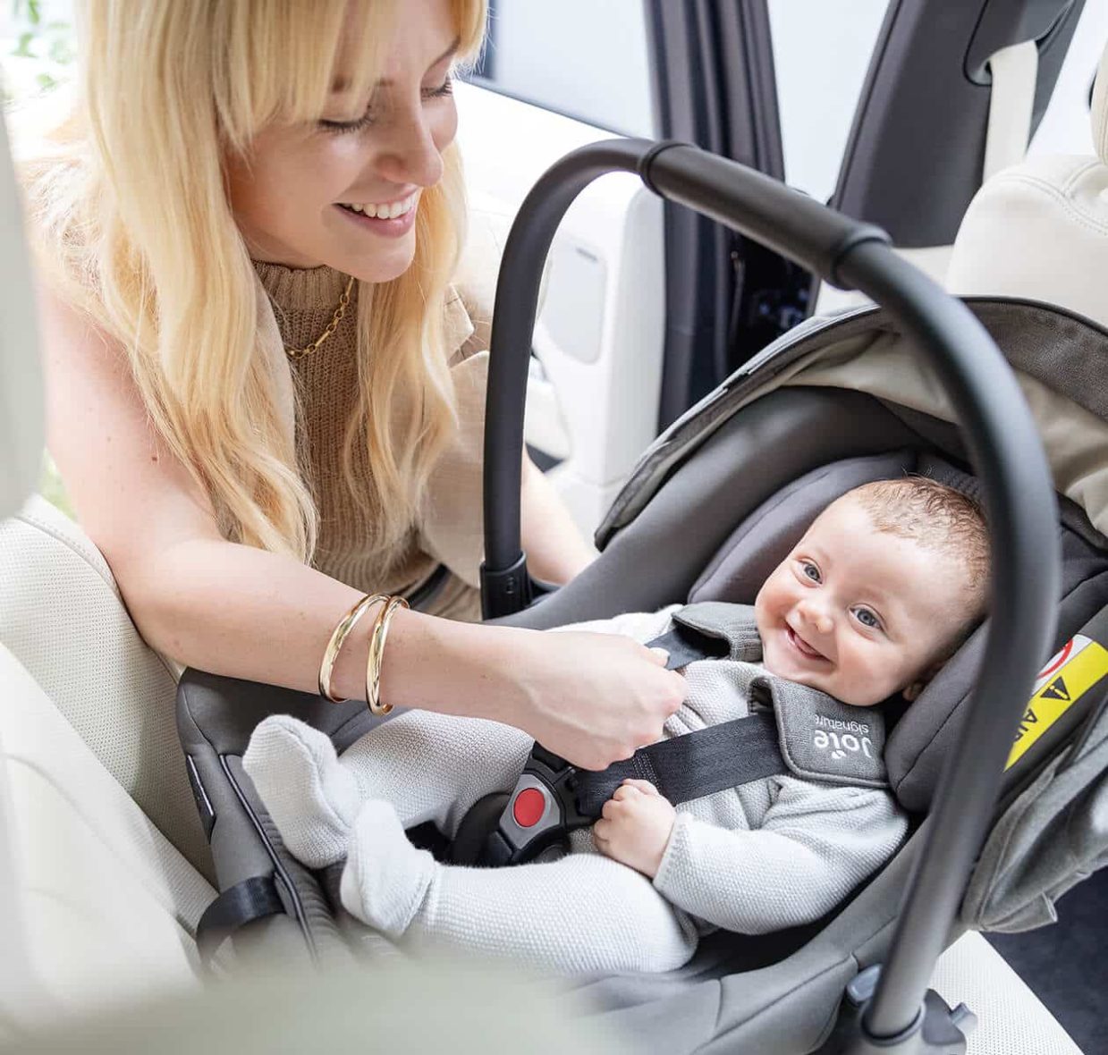 2_-_joie-baby-amp-6493_cc_v2_hr-2