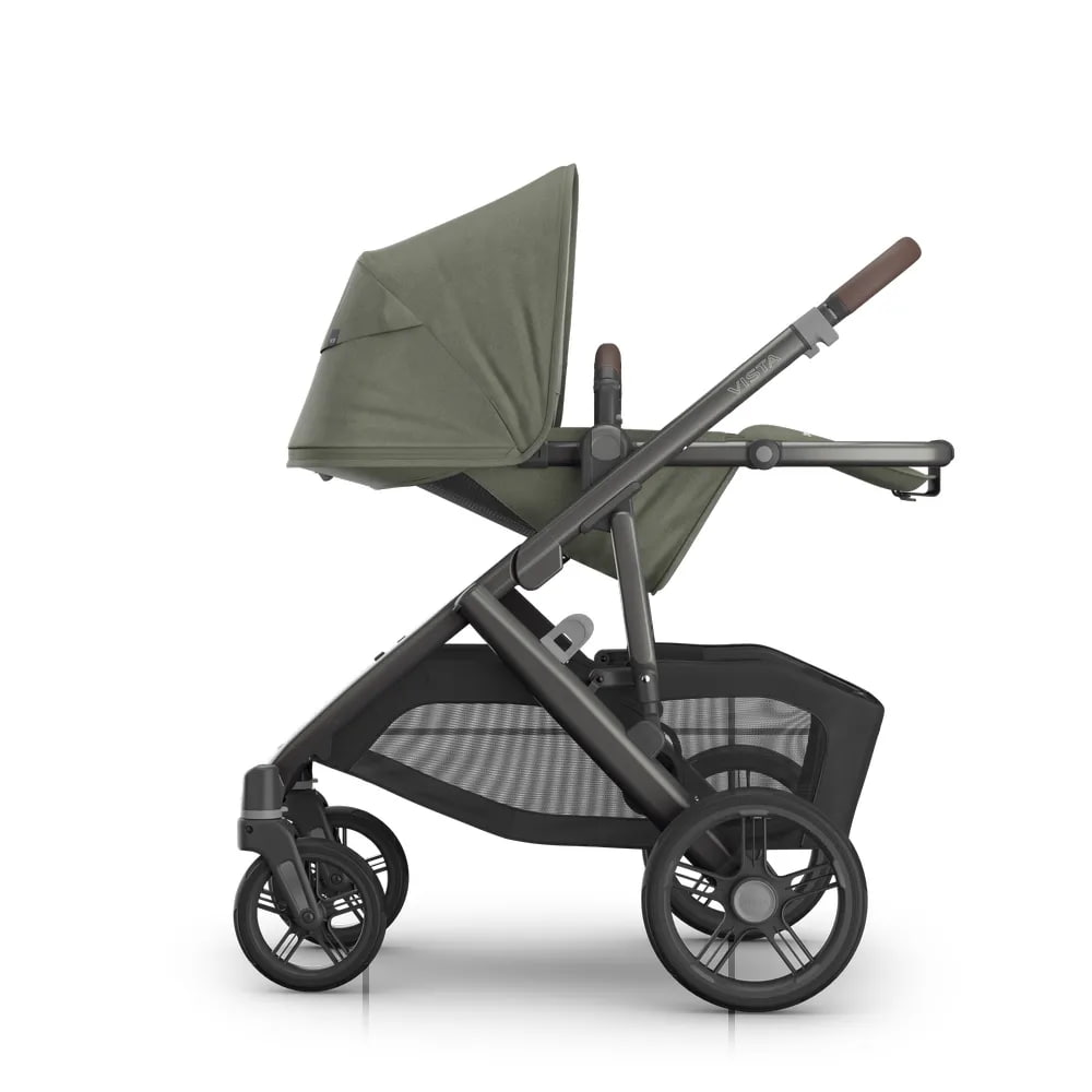 Uppababy-Vista-V3-Evelyn–siedzisko-tylem-do-kierunku-jazdy-w-pozycji-lezacej.