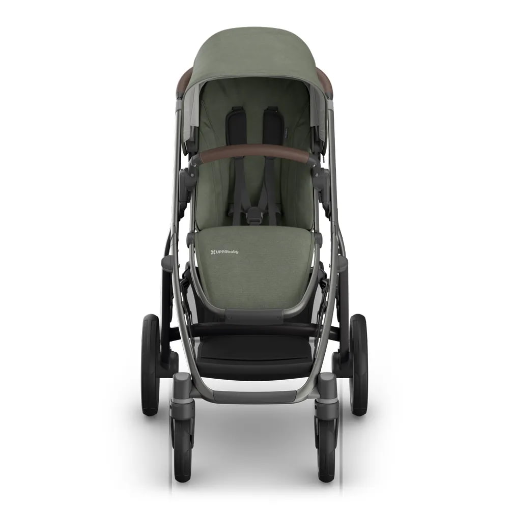 Uppababy-Vista-V3-Evelyn–widok-od-przodu,-pelne-siedzisko-z-pasami-bezpieczenstwa.