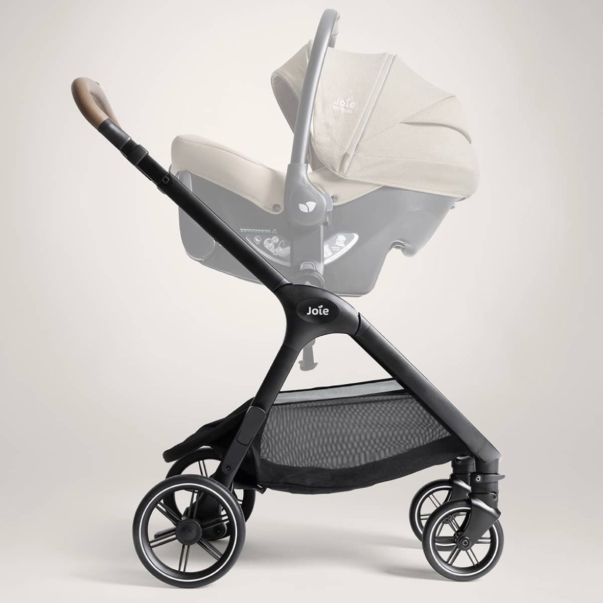 p12-joie-signature-pushchair-valora-sandstone-car-seat (1)